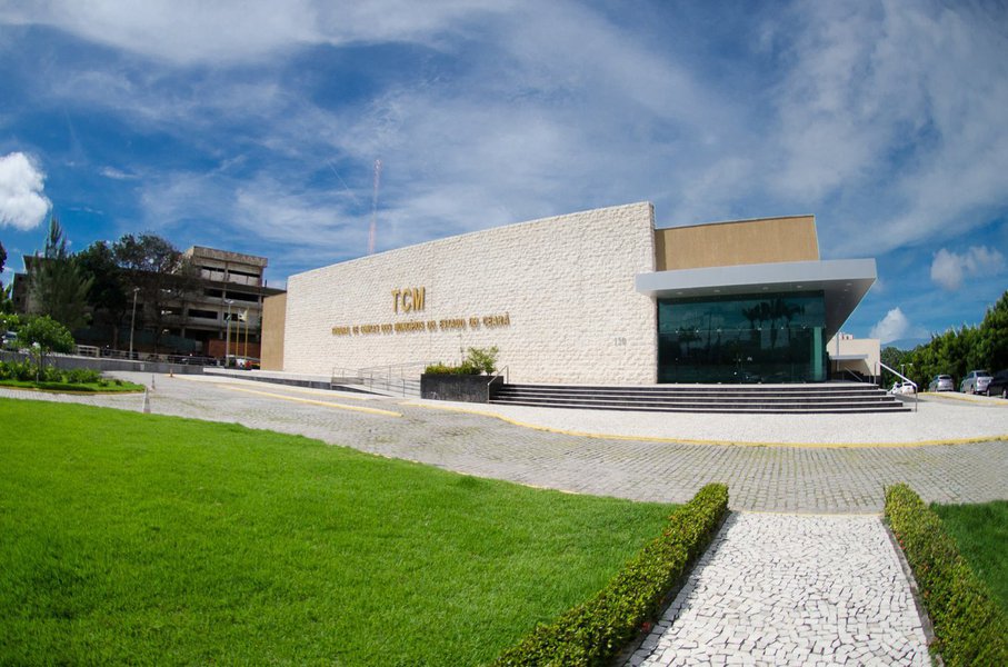 O Tribunal de Contas dos Municípios (TCM) fornecerá ao Ministério Público do Estado (MPCE) na manhã desta segunda-feira (6), as informações das inspeções realizadas no período de 13 a 17 de fevereiro, em Aracati, Irauçuba, Várzea Alegre, Aquiraz, Tianguá e Umari. O Tribunal iniciou as visitas aos municípios no dia 16 de janeiro e até 17 de fevereiro passou por 30 municípios (Foto: Fatima 247) O Tribunal de Contas dos Municípios (TCM) fornecerá ao Ministério Público do Estado (MPCE) na manhã desta segunda-feira (6), as informações das inspeções realizadas no período de 13 a 17 de fevereiro, em Aracati, Irauçuba, Várzea Alegre, Aquiraz, Tianguá e Umari. O Tribunal iniciou as visitas aos municípios no dia 16 de janeiro e até 17 de fevereiro passou por 30 municípios