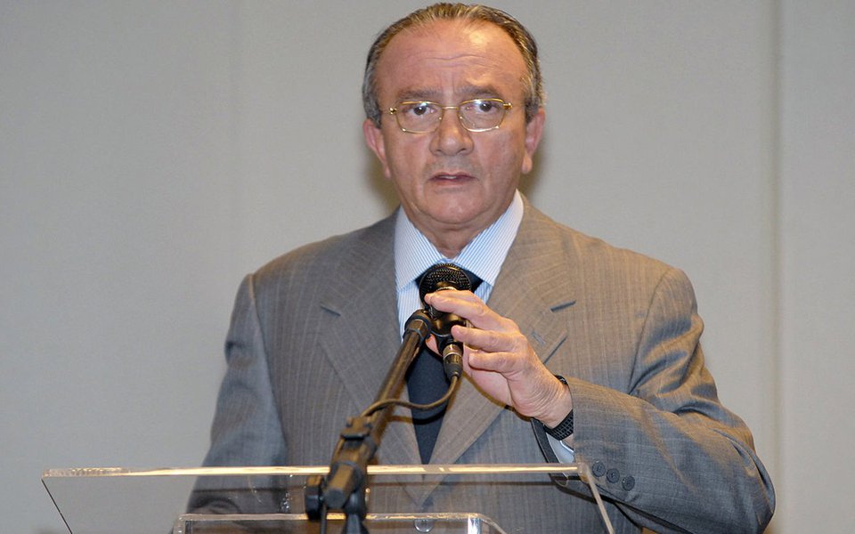 Ex-presidente do Superior Tribunal de Justiça, Cesar Asfor Rocha enviou à procuradora-geral da República Raquel Dodge, na última semana, um pedido para que a Polícia Federal instaure um inquérito para apurar os vazamentos seletivos da Lava Jato (Foto: Leonardo Attuch) Ex-presidente do Superior Tribunal de Justiça, Cesar Asfor Rocha enviou à procuradora-geral da República Raquel Dodge, na última semana, um pedido para que a Polícia Federal instaure um inquérito para apurar os vazamentos seletivos da Lava Jato