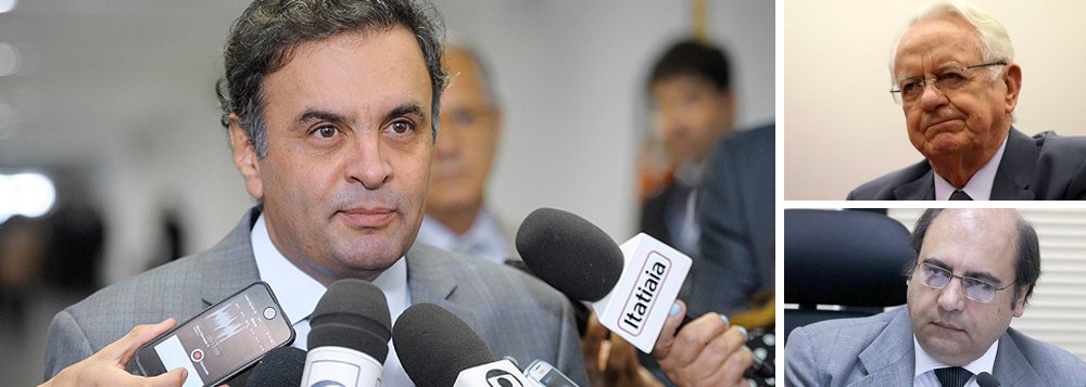 O ex-ministro Carlos Velloso, advogado do senador Aécio Neves (PSDB-MG), político mais delatado na Lava Jato, desistiu de ser ministro da Justiça; ele, que também é advogado da Chevron, ligou para Michel Temer e comunicou sua desistência; agora, Aécio tenta emplacar na vaga o procurador mineiro José Bonifácio Borges de Andrada, que é o número 2 da PGR; no PMDB, Aécio vem sendo chamado de "traidor", por tentar ocupar a Justiça com um aliado (Foto: Gisele Federicce) O ex-ministro Carlos Velloso, advogado do senador Aécio Neves (PSDB-MG), político mais delatado na Lava Jato, desistiu de ser ministro da Justiça; ele, que também é advogado da Chevron, ligou para Michel Temer e comunicou sua desistência; agora, Aécio tenta emplacar na vaga o procurador mineiro José Bonifácio Borges de Andrada, que é o número 2 da PGR; no PMDB, Aécio vem sendo chamado de "traidor", por tentar ocupar a Justiça com um aliado