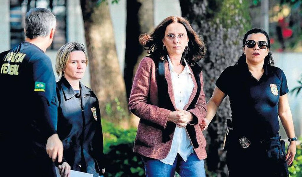 Primeira Turma do STF derrubou decisão individual do ministro Marco Aurélio, que determinou o desmembramento da investigação aberta contra Andreia Neves e Frederico Pacheco, irmã e primo do senador Aécio Neves (PSDB-MG); ex-assessor do senador Zezé Perrella (PMDB-MG), Mendherson Sousa Lima, também foi beneficiado pelo entendimento; com a decisão, os acusados voltarão a ser investigados pelo Supremo (Foto: Paulo Emílio) www.brasil247.com - Primeira Turma do STF derrubou decisão individual do ministro Marco Aurélio, que determinou o desmembramento da investigação aberta contra Andreia Neves e Frederico Pacheco, irmã e primo do senador Aécio Neves (PSDB-MG); ex-assessor do senador Zezé Perrella (PMDB-MG), Mendherson Sousa Lima, também foi beneficiado pelo entendimento; com a decisão, os acusados voltarão a ser investigados pelo Supremo