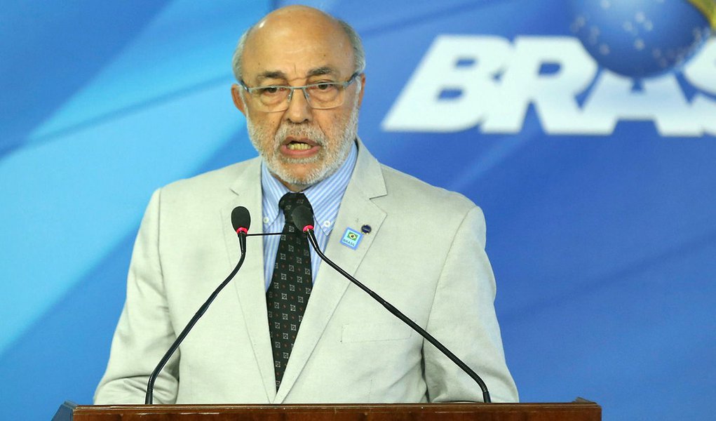 Segundo nota da jornalista Andreza Matais, da Coluna do Estadão, João Batista de Andrade enviou uma cara de demissão a Michel Temer, antecedendo uma decisão do governo de substituí-lo; ele ocupava o cargo desde maio, quando Roberto Freire pediu demissão após a delação da JBS atingir Temer (Foto: Gisele Federicce) Segundo nota da jornalista Andreza Matais, da Coluna do Estadão, João Batista de Andrade enviou uma cara de demissão a Michel Temer, antecedendo uma decisão do governo de substituí-lo; ele ocupava o cargo desde maio, quando Roberto Freire pediu demissão após a delação da JBS atingir Temer