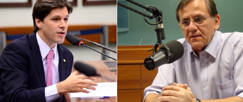 Pré-candidato ao governo do Estado em 2018, o deputado federal Daniel Vilela vem tentando reaproximar o seu PMDB do PT; relação dos partidos ficou conturbada desde meados de 2015, quando a gestão do prefeito petista Paulo Garcia começou a degringolar em Goiânia e os peemedebistas começaram a abandonar politicamente a aliança, mesmo permanecendo em cargos; Daniel Vilela se reuniu nos últimos dias com o ex-prefeito e atual vereador de Anápolis, Antônio Gomide; a coluna Giro, de O Popular, nesta quarta-feira afirma que agora Gomide já se anima com a chance de ser vice na chapa encabeçada pelo PMDB (Foto: José Barbacena) Pré-candidato ao governo do Estado em 2018, o deputado federal Daniel Vilela vem tentando reaproximar o seu PMDB do PT; relação dos partidos ficou conturbada desde meados de 2015, quando a gestão do prefeito petista Paulo Garcia começou a degringolar em Goiânia e os peemedebistas começaram a abandonar politicamente a aliança, mesmo permanecendo em cargos; Daniel Vilela se reuniu nos últimos dias com o ex-prefeito e atual vereador de Anápolis, Antônio Gomide; a coluna Giro, de O Popular, nesta quarta-feira afirma que agora Gomide já se anima com a chance de ser vice na chapa encabeçada pelo PMDB