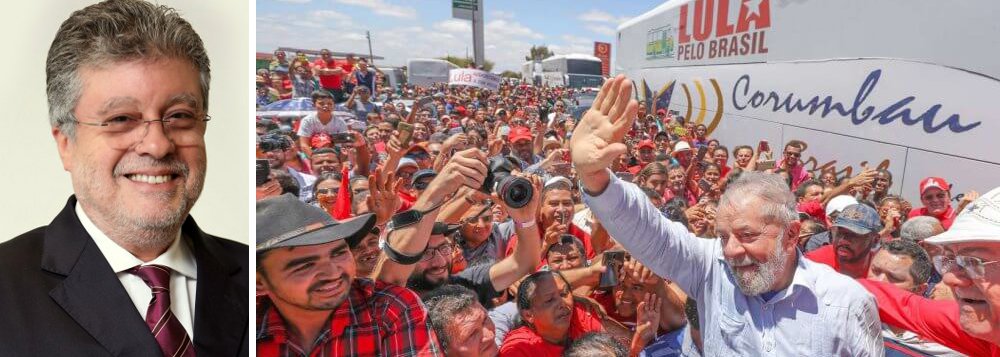 Líder em todas as pesquisas e em todos os cenários de intenção de voto, Luiz Inácio Lula da Silva não tem, a um ano das eleições, candidato capaz de frear sua popularidade; para João Francisco Meira, cientista político e sócio da empresa de pesquisas Vox Populi, Lula disputará o Planalto de qualquer maneira em 2018; "Parece-me que o Lula é candidato a presidente da República em qualquer circunstância. Até preso, ele é candidato", afirmou o cientista político em entrevista em que destaca a força do ex-presidente (Foto: Giuliana Miranda) Líder em todas as pesquisas e em todos os cenários de intenção de voto, Luiz Inácio Lula da Silva não tem, a um ano das eleições, candidato capaz de frear sua popularidade; para João Francisco Meira, cientista político e sócio da empresa de pesquisas Vox Populi, Lula disputará o Planalto de qualquer maneira em 2018; "Parece-me que o Lula é candidato a presidente da República em qualquer circunstância. Até preso, ele é candidato", afirmou o cientista político em entrevista em que destaca a força do ex-presidente