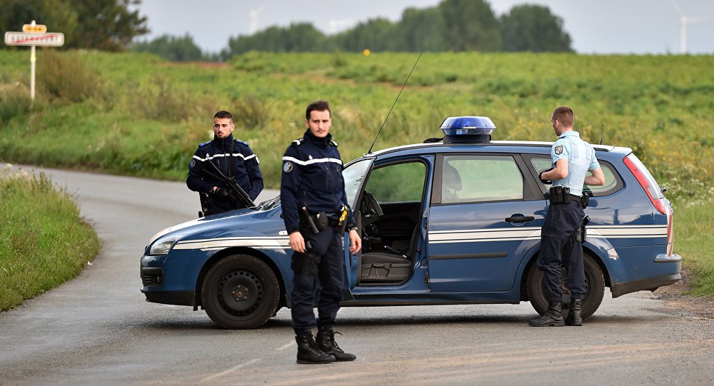 Um homem deliberadamente atropelou um grupo de estudantes do lado de fora de uma escola de ensino médio perto de Toulouse, no sul da França, nesta sexta-feira, lesionando três pessoas, duas delas seriamente, disse a polícia; de novembro de 2015 até o momento, foram registrados 20 ataques terroristas na França. Um dos mais sangrentos ocorreu em Nice, quando um caminhão atropelou e matou 80 pessoas (Foto: Aquiles Lins) Um homem deliberadamente atropelou um grupo de estudantes do lado de fora de uma escola de ensino médio perto de Toulouse, no sul da França, nesta sexta-feira, lesionando três pessoas, duas delas seriamente, disse a polícia; de novembro de 2015 até o momento, foram registrados 20 ataques terroristas na França. Um dos mais sangrentos ocorreu em Nice, quando um caminhão atropelou e matou 80 pessoas