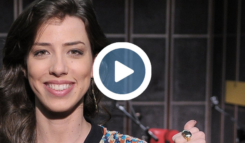 Apresentadora do programa Cultura Livre, da TV Cultura, que nessa semana denunciou censura da emissora contra uma música que criticava o governador de São Paulo, Geraldo Alckmin, e o prefeito João Doria, afirma em entrevista à Carta Capital que sua permanência no canal e a continuidade do programa criado por ela dependem de sua liberdade como curadora e da livre expressão das bandas que convida para o programa (Foto: Gisele Federicce) Apresentadora do programa Cultura Livre, da TV Cultura, que nessa semana denunciou censura da emissora contra uma música que criticava o governador de São Paulo, Geraldo Alckmin, e o prefeito João Doria, afirma em entrevista à Carta Capital que sua permanência no canal e a continuidade do programa criado por ela dependem de sua liberdade como curadora e da livre expressão das bandas que convida para o programa