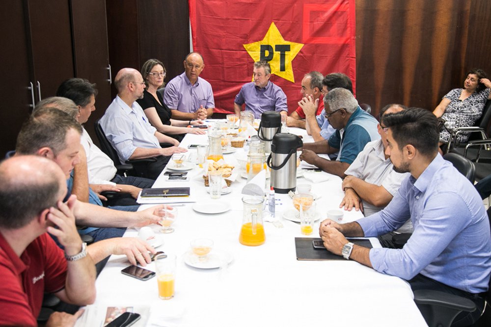 30/01/2017 - PORTO ALEGRE, RS - Bancada Federal do PT/RS concede Entrevista coletiva sobre a eleição para a presidência da Câmara Federal. Foto: Maia Rubim/Sul21 (Foto: Leonardo Lucena) 30/01/2017 - PORTO ALEGRE, RS - Bancada Federal do PT/RS concede Entrevista coletiva sobre a eleição para a presidência da Câmara Federal. Foto: Maia Rubim/Sul21