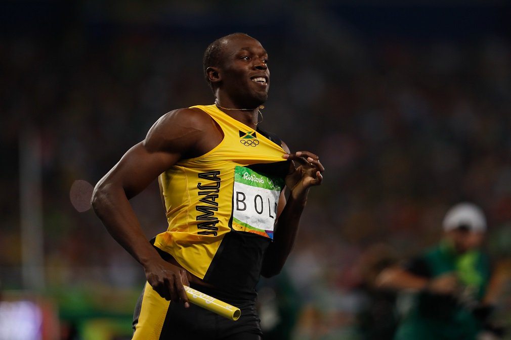 Rio de Janeiro - Usain Bolt ganha terceiro ouro nos Jogos Rio 2016 ao vencer o revezamento 4 x 100m com Asafa Powell, Yohan Blake e Nickel Ashmeade no Estádio Olímpico (Fernando Frazão/Agência Brasil) (Foto: José Barbacena) Rio de Janeiro - Usain Bolt ganha terceiro ouro nos Jogos Rio 2016 ao vencer o revezamento 4 x 100m com Asafa Powell, Yohan Blake e Nickel Ashmeade no Estádio Olímpico (Fernando Frazão/Agência Brasil)