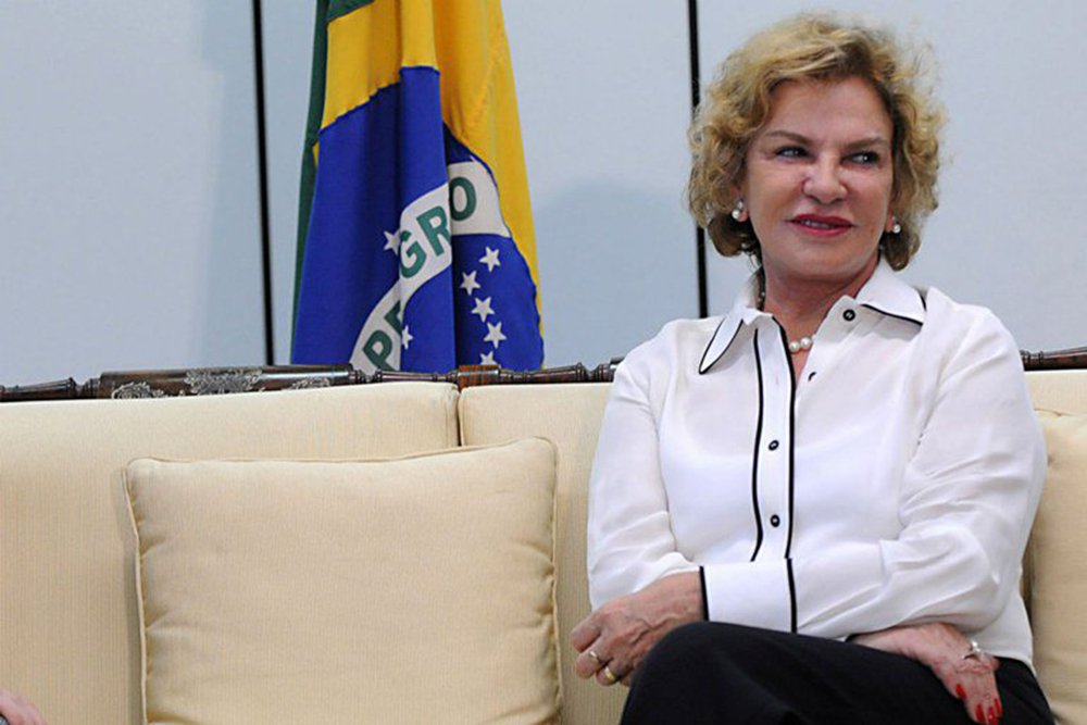Segundo boletim médico divulgado nesta terça-feira 31 pelo Hospital Sírio Libanês, um exame de ultrassom realizado na tarde de ontem detectou a presença de trombose venosa profunda nos membros inferiores da ex-primeira-dama, que foi internada há uma semana após sofrer um AVC; o hospital informa ainda que o quadro clínico de Dona Marisa permanece estável e ela apresenta melhora progressiva dos parâmetros neurológicos (Foto: Gisele Federicce) Segundo boletim médico divulgado nesta terça-feira 31 pelo Hospital Sírio Libanês, um exame de ultrassom realizado na tarde de ontem detectou a presença de trombose venosa profunda nos membros inferiores da ex-primeira-dama, que foi internada há uma semana após sofrer um AVC; o hospital informa ainda que o quadro clínico de Dona Marisa permanece estável e ela apresenta melhora progressiva dos parâmetros neurológicos