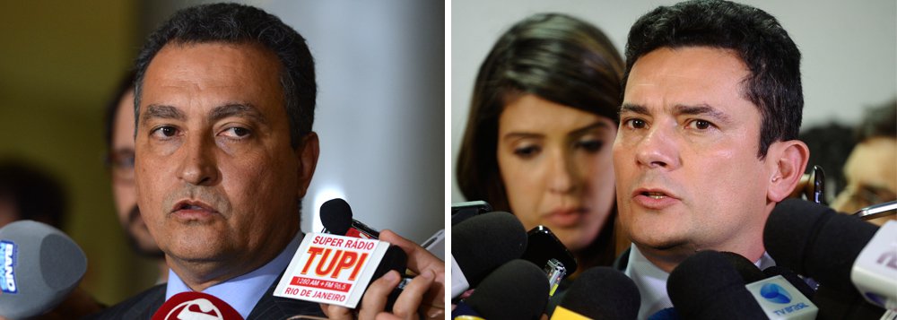 O governador da Bahia, Rui Costa (PT), sugeriu que o juiz Sérgio Moro enfrenta uma linha ténue entre a vaidade e a realização dentro do que a lei lhe permite; segundo o petista, "a reforma política é um processo que também tem que mandar para as instituições jurídicas"; "Quais são as sociedades mais maduras? Constituições mais sólidas? Como é que funciona suas instituições? Todos devemos fazer essas reflexões. Nessas democracias, os juízes e promotores estão preocupados com aplausos no seu caminhar no shopping, ou estão preocupados com suas consciências, em ter respeito à constituição?", questionou (Foto: Leonardo Lucena) O governador da Bahia, Rui Costa (PT), sugeriu que o juiz Sérgio Moro enfrenta uma linha ténue entre a vaidade e a realização dentro do que a lei lhe permite; segundo o petista, "a reforma política é um processo que também tem que mandar para as instituições jurídicas"; "Quais são as sociedades mais maduras? Constituições mais sólidas? Como é que funciona suas instituições? Todos devemos fazer essas reflexões. Nessas democracias, os juízes e promotores estão preocupados com aplausos no seu caminhar no shopping, ou estão preocupados com suas consciências, em ter respeito à constituição?", questionou