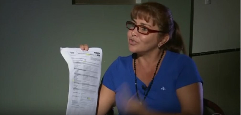 Boliviana Celia Castedo Monasterio, que assinou o plano de voo do avião da LaMia que caiu na Colômbia, afirmou que não teria capacidade de barra o voo e não se sente culpada pela tragédia; "Em nenhum momento me senti responsável por algo que não fiz, não sou autoridade, por isso não me sinto responsável"; exilada no Brasil, Celia revela que deixou a Bolívia após sofrer ameaças (Foto: José Barbacena) Boliviana Celia Castedo Monasterio, que assinou o plano de voo do avião da LaMia que caiu na Colômbia, afirmou que não teria capacidade de barra o voo e não se sente culpada pela tragédia; "Em nenhum momento me senti responsável por algo que não fiz, não sou autoridade, por isso não me sinto responsável"; exilada no Brasil, Celia revela que deixou a Bolívia após sofrer ameaças