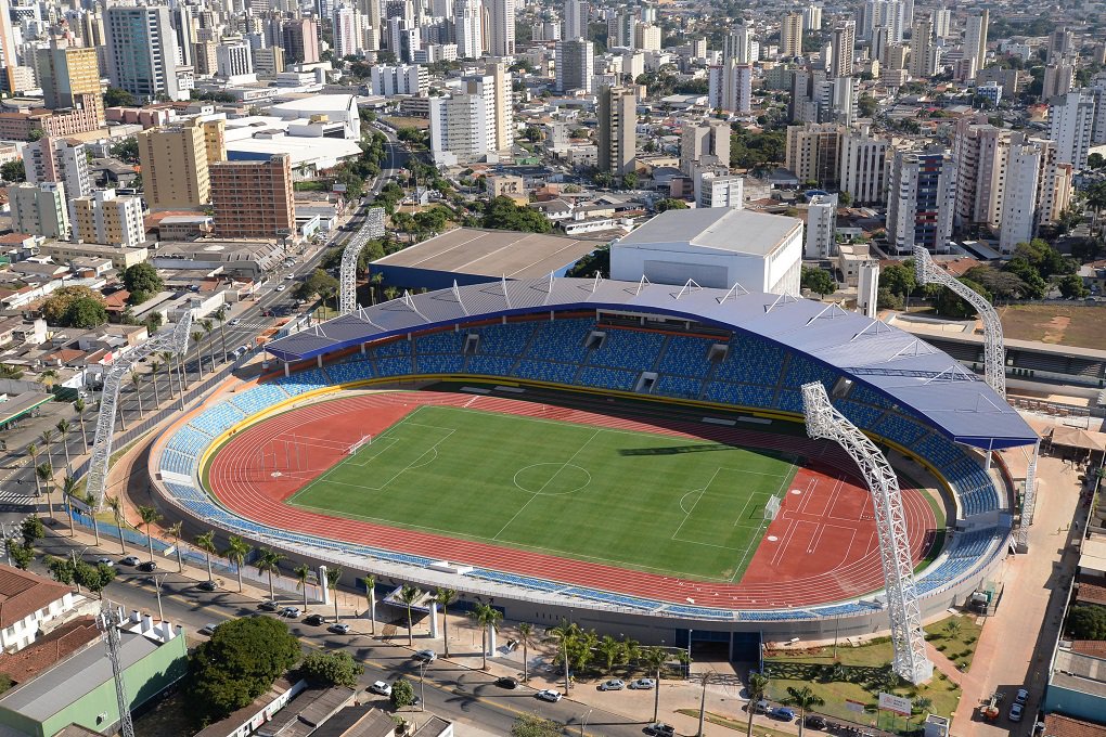 Investimentos contemplam todas as áreas, nas diversas regiões do Estado, e são resultado do Programa de Ajuste Fiscal (PAF) estabelecido pelo governador Marconi Perillo ainda em 2014; na Saúde, Governo de Goiás entregou o Credeq de Aparecida de Goiânia e a ampliação do Hospital Materno-Infantil; no Esporte, 2016 marcou a entrega do novo Estádio Olímpico e do Laboratório de Capacitação, ambos no Centro de Excelência, do Parque Marcos Veiga Jardim, e da Pista de Skate Lucas Camargo Alves, no Autódromo; na infraestrutura, governo estadual recuperou toda a malha estadual, entregou novas rodovias e a primeira parte da duplicação e o viaduto da GO-080 (Foto: José Barbacena) Investimentos contemplam todas as áreas, nas diversas regiões do Estado, e são resultado do Programa de Ajuste Fiscal (PAF) estabelecido pelo governador Marconi Perillo ainda em 2014; na Saúde, Governo de Goiás entregou o Credeq de Aparecida de Goiânia e a ampliação do Hospital Materno-Infantil; no Esporte, 2016 marcou a entrega do novo Estádio Olímpico e do Laboratório de Capacitação, ambos no Centro de Excelência, do Parque Marcos Veiga Jardim, e da Pista de Skate Lucas Camargo Alves, no Autódromo; na infraestrutura, governo estadual recuperou toda a malha estadual, entregou novas rodovias e a primeira parte da duplicação e o viaduto da GO-080