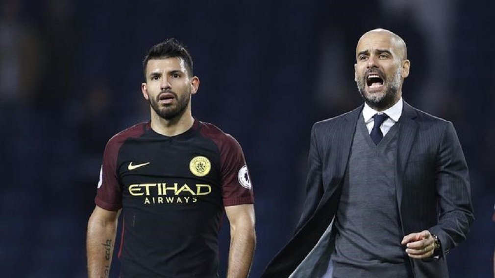 Britain Football Soccer - West Bromwich Albion v Manchester City - Premier League - The Hawthorns - 29/10/16 Manchester City manager Pep Guardiola with Manchester City's Sergio Aguero after the match Reuters / Darren Staples Livepic (Foto: José Barbacena) Britain Football Soccer - West Bromwich Albion v Manchester City - Premier League - The Hawthorns - 29/10/16 Manchester City manager Pep Guardiola with Manchester City's Sergio Aguero after the match Reuters / Darren Staples Livepic