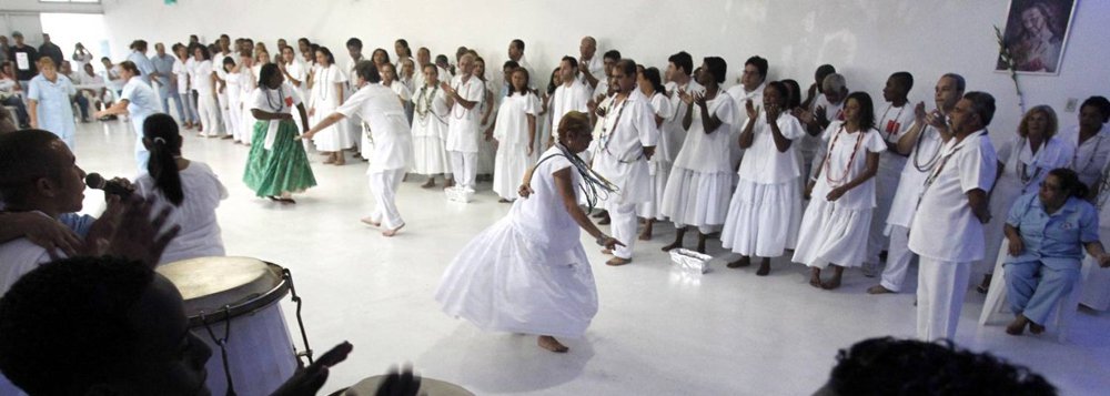 Umbanda agora é patrimônio cultural imaterial da cidade do Rio de Janeiro; decreto que torna a religião de matriz africana um patrimônio carioca foi publicado nesta terça-feira (8) no Diário Oficial do Rio; segundo o texto, medida visa proteger a religião que nasceu no Estado do Rio de Janeiro e apontar a necessidade de políticas públicas que promovam o respeito à diversidade religiosa; decreto também institui o cadastramento dos terreiros onde os cultos religiosos são praticados (Foto: Paulo Emílio) Umbanda agora é patrimônio cultural imaterial da cidade do Rio de Janeiro; decreto que torna a religião de matriz africana um patrimônio carioca foi publicado nesta terça-feira (8) no Diário Oficial do Rio; segundo o texto, medida visa proteger a religião que nasceu no Estado do Rio de Janeiro e apontar a necessidade de políticas públicas que promovam o respeito à diversidade religiosa; decreto também institui o cadastramento dos terreiros onde os cultos religiosos são praticados