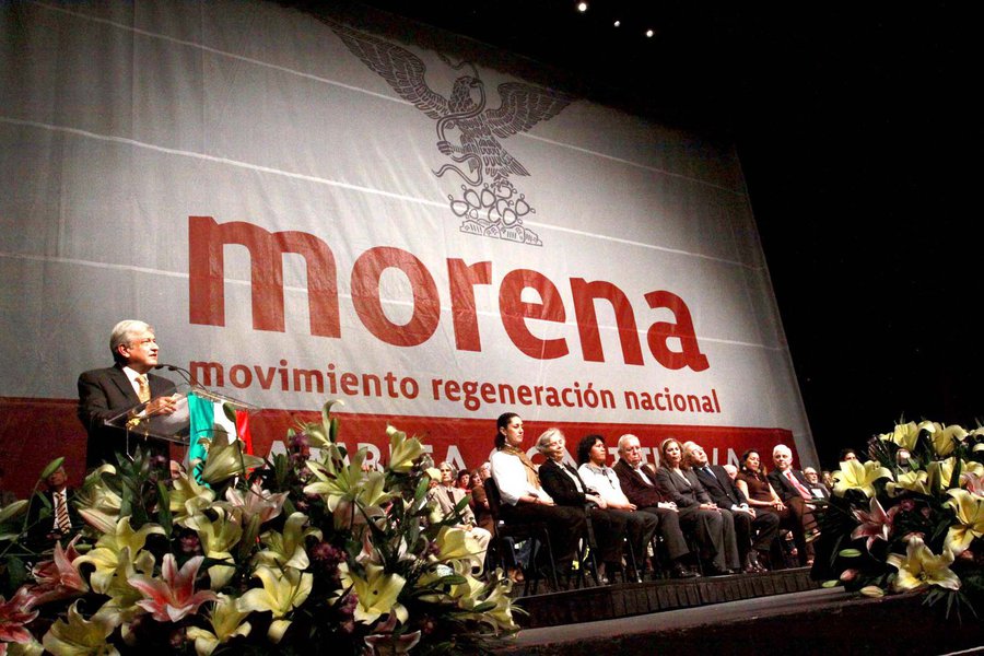 Simbolicamente, ao invés de investir unicamente em um projeto de poder, o MORENA surgiu para discutir e elaborar um projeto de nação. Não era um partido, era um movimento que acabou se convertendo em partido político. Talvez seja essa a nossa inspiração nesse momento (Foto: Lelê Teles) Simbolicamente, ao invés de investir unicamente em um projeto de poder, o MORENA surgiu para discutir e elaborar um projeto de nação. Não era um partido, era um movimento que acabou se convertendo em partido político. Talvez seja essa a nossa inspiração nesse momento