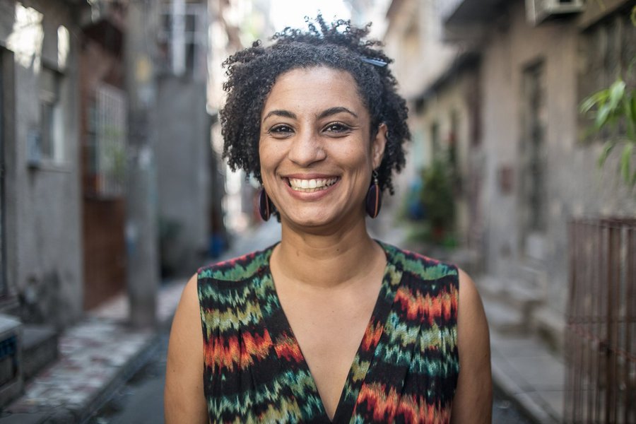 "O ano de 2017 será de grandes lutas para os movimentos sociais, principalmente para aqueles que atuam com foco nas favelas de nossa cidade"; afirma Marielle Franco, socióloga e recém eleita vereadora da Câmara Municipal do Rio de Janeiro pelo PSOL; leia artigo na íntegra (Foto: Valter Lima) "O ano de 2017 será de grandes lutas para os movimentos sociais, principalmente para aqueles que atuam com foco nas favelas de nossa cidade"; afirma Marielle Franco, socióloga e recém eleita vereadora da Câmara Municipal do Rio de Janeiro pelo PSOL; leia artigo na íntegra
