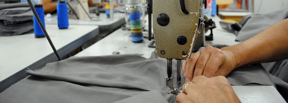 Pequenas empresas que aumentaram a produtividade a partir da adoção de normas técnicas serão reconhecidas na sexta edição do Prêmio ABNT de Excelência em Normalização, que ocorre na sede do Sebrae, em Brasília (DF); “Trabalhamos com a Associação Brasileira de Normas Técnicas (ABNT) para ampliar o acesso ao conhecimento pelos pequenos negócios, permitindo que se beneficiem de normas inovadoras e estejam sempre melhorando seus processos para garantir cada vez mais qualidade, segurança e confiabilidade ao consumidor”, afirma a diretora técnica do Sebrae, Heloisa Menezes (Foto: Leonardo Lucena) Pequenas empresas que aumentaram a produtividade a partir da adoção de normas técnicas serão reconhecidas na sexta edição do Prêmio ABNT de Excelência em Normalização, que ocorre na sede do Sebrae, em Brasília (DF); “Trabalhamos com a Associação Brasileira de Normas Técnicas (ABNT) para ampliar o acesso ao conhecimento pelos pequenos negócios, permitindo que se beneficiem de normas inovadoras e estejam sempre melhorando seus processos para garantir cada vez mais qualidade, segurança e confiabilidade ao consumidor”, afirma a diretora técnica do Sebrae, Heloisa Menezes