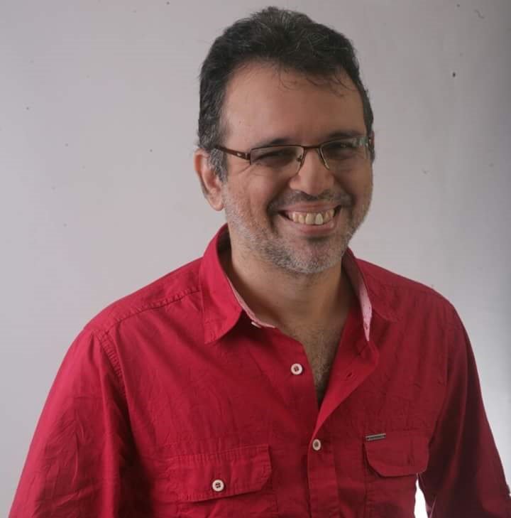Você é formado em Direito? Passou cinco anos na faculdade tendo disciplinas de Direito Constitucional? Aprendeu tim-tim por tim-tim todos os artigos, incisos, alíneas, parágrafos, da Constituição Federal de 1988? Foi ensinado que aquela era a "Constituição Cidadã"? Disseram-lhe que o Supremo Tribunal Federal - STF era o "guardião constitucional do Brasil"? Pois esqueça tudo o que aprendeu (Foto: Paulinho Oliveira) Você é formado em Direito? Passou cinco anos na faculdade tendo disciplinas de Direito Constitucional? Aprendeu tim-tim por tim-tim todos os artigos, incisos, alíneas, parágrafos, da Constituição Federal de 1988? Foi ensinado que aquela era a "Constituição Cidadã"? Disseram-lhe que o Supremo Tribunal Federal - STF era o "guardião constitucional do Brasil"? Pois esqueça tudo o que aprendeu
