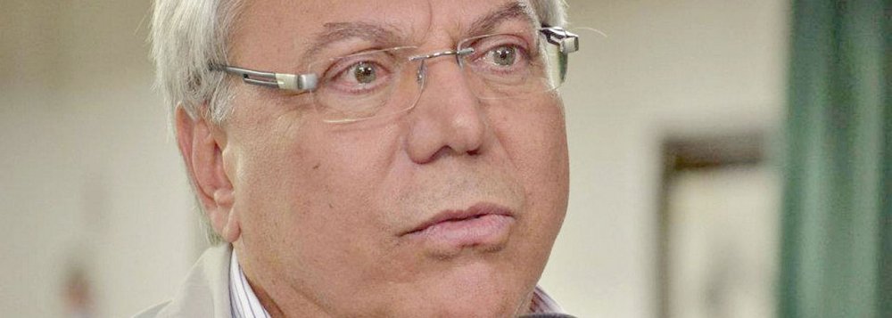 O presidente do Tribunal Superior Eleitoral (TSE), ministro Gilmar Mendes, negou um pedido de liminar de Paulo Mac Donald Ghisi (PDT) para ser diplomado ao cargo de Prefeito de Foz do Iguaçu, no oeste do Paraná, até e um recurso extraordinário fosse julgado pelo STF; o TSE impugnou a candidatura de Paulo em consequência de condenações por improbidade administrativa, entre 2005 e 2012, quando foi prefeito (Foto: Leonardo Lucena) O presidente do Tribunal Superior Eleitoral (TSE), ministro Gilmar Mendes, negou um pedido de liminar de Paulo Mac Donald Ghisi (PDT) para ser diplomado ao cargo de Prefeito de Foz do Iguaçu, no oeste do Paraná, até e um recurso extraordinário fosse julgado pelo STF; o TSE impugnou a candidatura de Paulo em consequência de condenações por improbidade administrativa, entre 2005 e 2012, quando foi prefeito