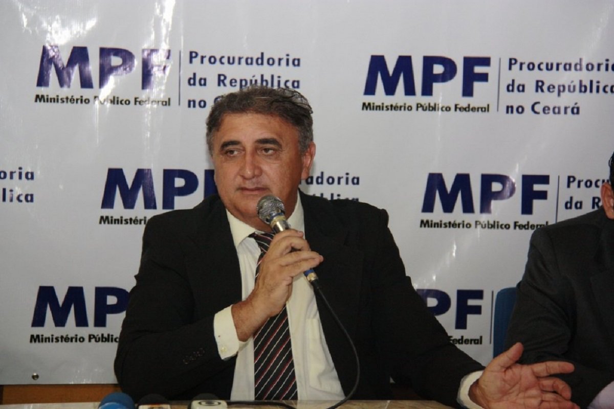 O Procurador da República, Oscar Costa Filho insiste na anulação do Enem. Agora, ingressou com recurso no Tribunal Regional Federal da 5ª Região (TRF-5) pedindo a anulação da decisão da 4ª Vara da Justiça Federal no Ceará de não invalidar a prova de redação (Foto: Fatima 247) O Procurador da República, Oscar Costa Filho insiste na anulação do Enem. Agora, ingressou com recurso no Tribunal Regional Federal da 5ª Região (TRF-5) pedindo a anulação da decisão da 4ª Vara da Justiça Federal no Ceará de não invalidar a prova de redação
