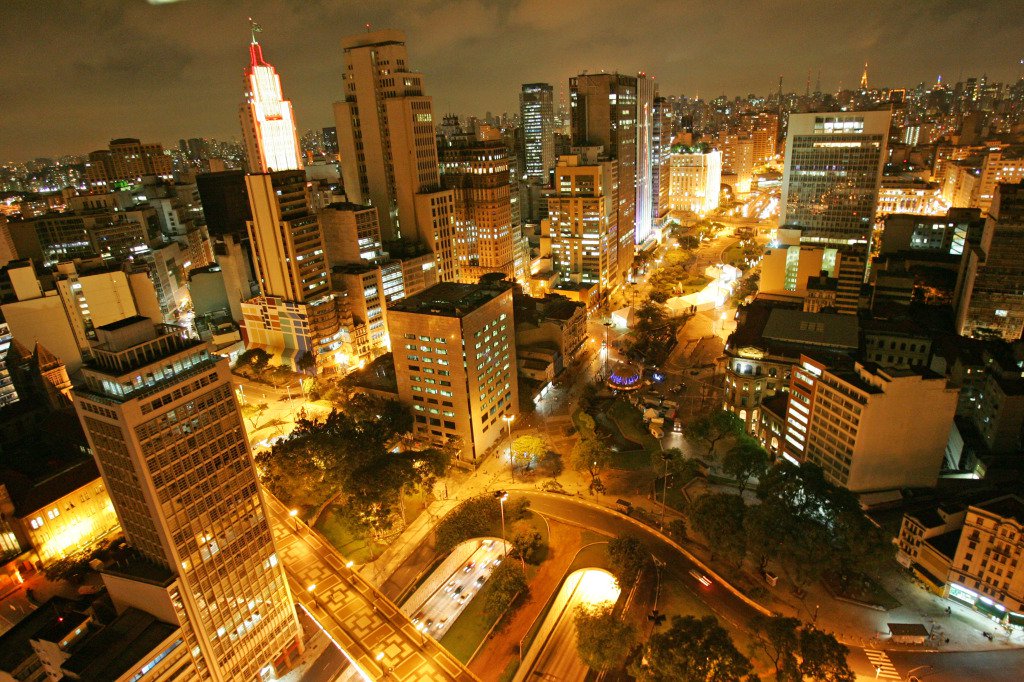A construção coletiva de cidades mais justas exige planejamento e organização com envolvimento de todos os seus atores; necessita a compreensão de sua complexidade e diversidade para a construção de espaços municipais equitativos e sustentáveis (Foto: Jacy Afonso) A construção coletiva de cidades mais justas exige planejamento e organização com envolvimento de todos os seus atores; necessita a compreensão de sua complexidade e diversidade para a construção de espaços municipais equitativos e sustentáveis