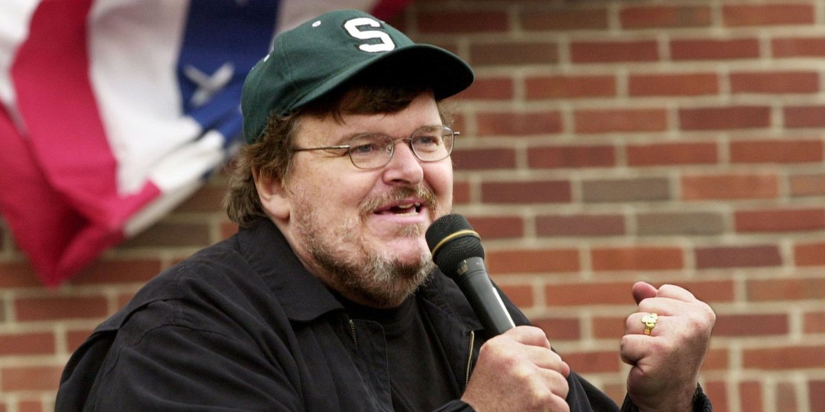 O famoso cineasta e ativista americano Michael Moore publicou uma carta aberta através das redes sociais convidando a sociedade dos EUA e mobilizar-se contra a agenda do presidente eleito Donald Trump; o cineasta disse “nem tudo está perdido” e que “há mais de nós do que deles”, mas destacou que as medidas devem começar a ser tomadas imediatamente e que “não há tempo a perder” (Foto: Leonardo Attuch) O famoso cineasta e ativista americano Michael Moore publicou uma carta aberta através das redes sociais convidando a sociedade dos EUA e mobilizar-se contra a agenda do presidente eleito Donald Trump; o cineasta disse “nem tudo está perdido” e que “há mais de nós do que deles”, mas destacou que as medidas devem começar a ser tomadas imediatamente e que “não há tempo a perder”