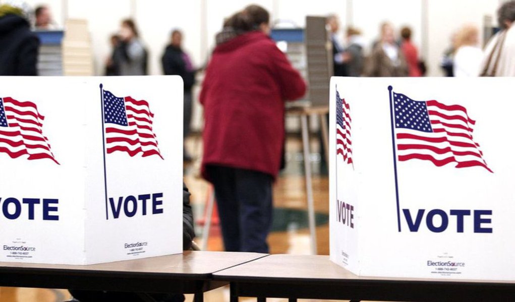Seguidores das eleições norte-americanas viram desde o início que a maioria das pesquisas refletiam vantagem de Hillary Clinton, que inclusive nos momentos mais adversos de sua carreira parecia se manter à frente; agora a surpresa do triunfo de Donald Trump põe em xeque os métodos e procedimentos empregados para elaborar os estudos que dia após dia inundaram os meios de imprensa e mantiveram as eleições no foco da atenção (Foto: Aquiles Lins) Seguidores das eleições norte-americanas viram desde o início que a maioria das pesquisas refletiam vantagem de Hillary Clinton, que inclusive nos momentos mais adversos de sua carreira parecia se manter à frente; agora a surpresa do triunfo de Donald Trump põe em xeque os métodos e procedimentos empregados para elaborar os estudos que dia após dia inundaram os meios de imprensa e mantiveram as eleições no foco da atenção