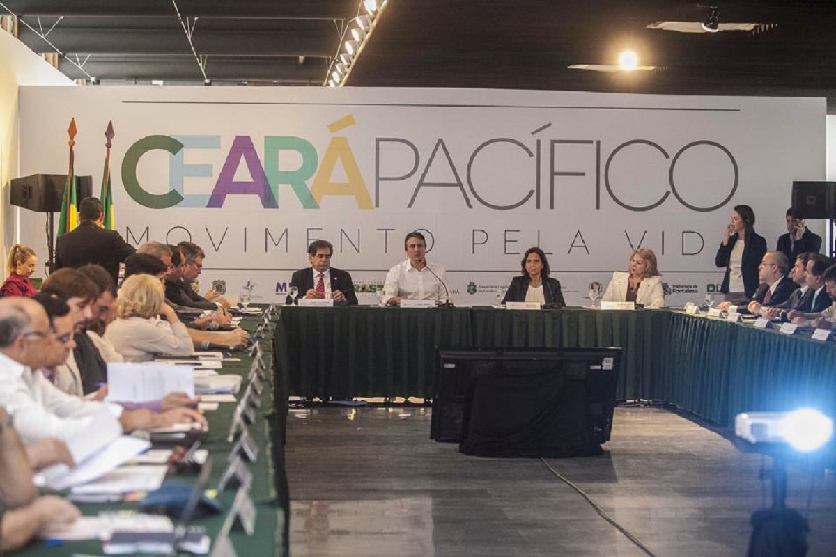 A agenda oficial de hoje, do governador Camilo Santana, privilegia atividades na áreas de justiça e segurança pública. Entra as atividades está a instalação do Comitê de Governança do Tempo de Justiça, uma das acões do Pacto por um Ceará Pacífico e a inauguração do Centro de Execução Penal e Integração Social Vasco Damasceno Weyne (Cepis), em Itaitinga (Foto: Fatima 247) A agenda oficial de hoje, do governador Camilo Santana, privilegia atividades na áreas de justiça e segurança pública. Entra as atividades está a instalação do Comitê de Governança do Tempo de Justiça, uma das acões do Pacto por um Ceará Pacífico e a inauguração do Centro de Execução Penal e Integração Social Vasco Damasceno Weyne (Cepis), em Itaitinga