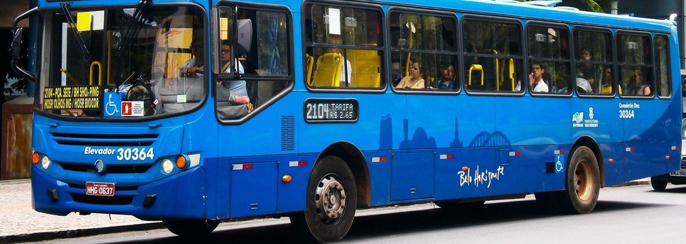 O juiz da 3ª Vara da Fazenda Municipal, Maurício Leitão Linhares, negou liminar pedida pelo PSOL contra o aumento no valor dos salários dos vereadores de Belo Horizonte; de acordo com o magistrado, “não houve má fé”; no final do ano passado, os parlamentares reajustaram suas remunerações em 9,3%, passando de R$ 15.066,49 para R$ 16.435,88; segundo a presidente estadual do partido autor da ação, Sara Azevedo, a legenda vai recorrer da decisão (Foto: Leonardo Lucena) O juiz da 3ª Vara da Fazenda Municipal, Maurício Leitão Linhares, negou liminar pedida pelo PSOL contra o aumento no valor dos salários dos vereadores de Belo Horizonte; de acordo com o magistrado, “não houve má fé”; no final do ano passado, os parlamentares reajustaram suas remunerações em 9,3%, passando de R$ 15.066,49 para R$ 16.435,88; segundo a presidente estadual do partido autor da ação, Sara Azevedo, a legenda vai recorrer da decisão