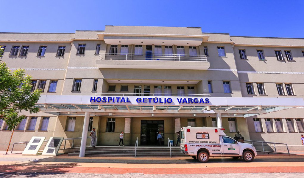 A rede hospitalar do Piauí recebeu, ao final do ano de 2016 e início de 2017, R$ 38,3 milhões, provenientes de emendas parlamentares e programa de projetos da Secretaria de Estado da Saúde, para melhoria estrutural, aquisição de equipamentos, insumos e produtos, contemplando tanto os hospitais da rede estadual como municipal; a transferência refere-se a propostas apresentadas nos anos de 2015/2016 ao Fundo Nacional de Saúde, do Ministério da Saúde (Foto: Leonardo Lucena) A rede hospitalar do Piauí recebeu, ao final do ano de 2016 e início de 2017, R$ 38,3 milhões, provenientes de emendas parlamentares e programa de projetos da Secretaria de Estado da Saúde, para melhoria estrutural, aquisição de equipamentos, insumos e produtos, contemplando tanto os hospitais da rede estadual como municipal; a transferência refere-se a propostas apresentadas nos anos de 2015/2016 ao Fundo Nacional de Saúde, do Ministério da Saúde