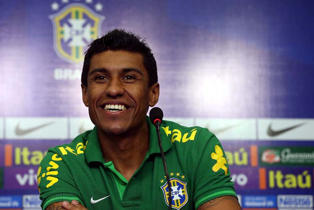 GO - BRASIL/TREINO - ESPORTES - Paulinho durante coletiva de imprensa no Castro Hotel, em Goiânia, Goiás. A seleção enfrenta o Japão no próximo dia 15 na abertura da Copa das Confederações.. FOTO: Jefferson Bernardes/Preview.com (Foto: Gisele Federicce) GO - BRASIL/TREINO - ESPORTES - Paulinho durante coletiva de imprensa no Castro Hotel, em Goiânia, Goiás. A seleção enfrenta o Japão no próximo dia 15 na abertura da Copa das Confederações.. FOTO: Jefferson Bernardes/Preview.com