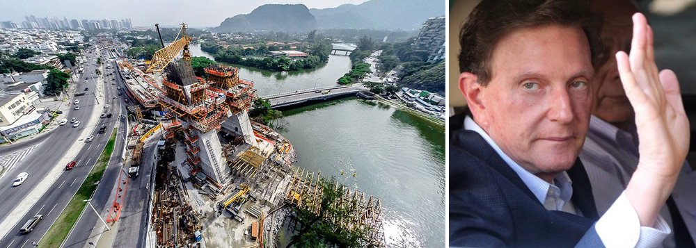O prefeito do Rio, Marcelo Crivella (PRB), criou o Comitê de Transporte de Alta Capacidade para monitorar o andamento das obras do Metrô; decreto, publicado nesta terça-feira no Diário Oficial do Município, determina que o trabalho da comissão deverá se concentrar no acompanhamento do cronograma de execução das obras, em especial, na estação Gávea; o comitê deverá propor, em 90 dias, medidas a serem adotadas pelo município e acordadas com o governo estadual para auxiliar o término das obras com maior rapidez (Foto: Romulo Faro) O prefeito do Rio, Marcelo Crivella (PRB), criou o Comitê de Transporte de Alta Capacidade para monitorar o andamento das obras do Metrô; decreto, publicado nesta terça-feira no Diário Oficial do Município, determina que o trabalho da comissão deverá se concentrar no acompanhamento do cronograma de execução das obras, em especial, na estação Gávea; o comitê deverá propor, em 90 dias, medidas a serem adotadas pelo município e acordadas com o governo estadual para auxiliar o término das obras com maior rapidez