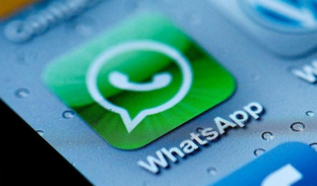 A Justiça Federal em Londrina, no norte do Paraná, mandou bloquear a quantia milionária das contas do WhatsApp por ter descumprido uma decisão judicial de liberar mensagens trocadas por traficantes investigados pela PF; esse é um desdobramento da Operação Quijarro, que prendeu uma organização criminosa especializada no tráfico internacional de drogas; delegado Elvis Secco afirmou que o aplicativo atrapalhou as investigações ao não repassar mensagens; a operação foi deflagrada no Paraná, São Paulo e Mato Grosso do Sul; a determinação apenas bloqueou as contas do WhatsApp, não suspendeu o serviço (Foto: Leonardo Lucena) A Justiça Federal em Londrina, no norte do Paraná, mandou bloquear a quantia milionária das contas do WhatsApp por ter descumprido uma decisão judicial de liberar mensagens trocadas por traficantes investigados pela PF; esse é um desdobramento da Operação Quijarro, que prendeu uma organização criminosa especializada no tráfico internacional de drogas; delegado Elvis Secco afirmou que o aplicativo atrapalhou as investigações ao não repassar mensagens; a operação foi deflagrada no Paraná, São Paulo e Mato Grosso do Sul; a determinação apenas bloqueou as contas do WhatsApp, não suspendeu o serviço