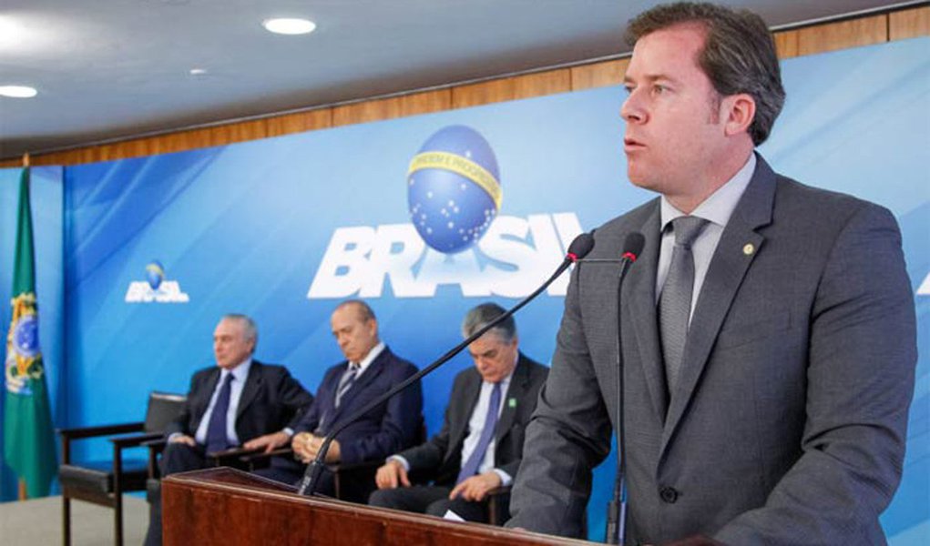 Ministro do Turismo, Max Beltrão, disse que o governo vê "com muitos bons olhos a legalização de cassinos" no Brasil; declaração foi feita um dia após a Comissão Especial do Desenvolvimento Nacional aprovar o projeto de lei que legaliza os jogos de azar no país (Foto: Felipe L. Goncalves) Ministro do Turismo, Max Beltrão, disse que o governo vê "com muitos bons olhos a legalização de cassinos" no Brasil; declaração foi feita um dia após a Comissão Especial do Desenvolvimento Nacional aprovar o projeto de lei que legaliza os jogos de azar no país