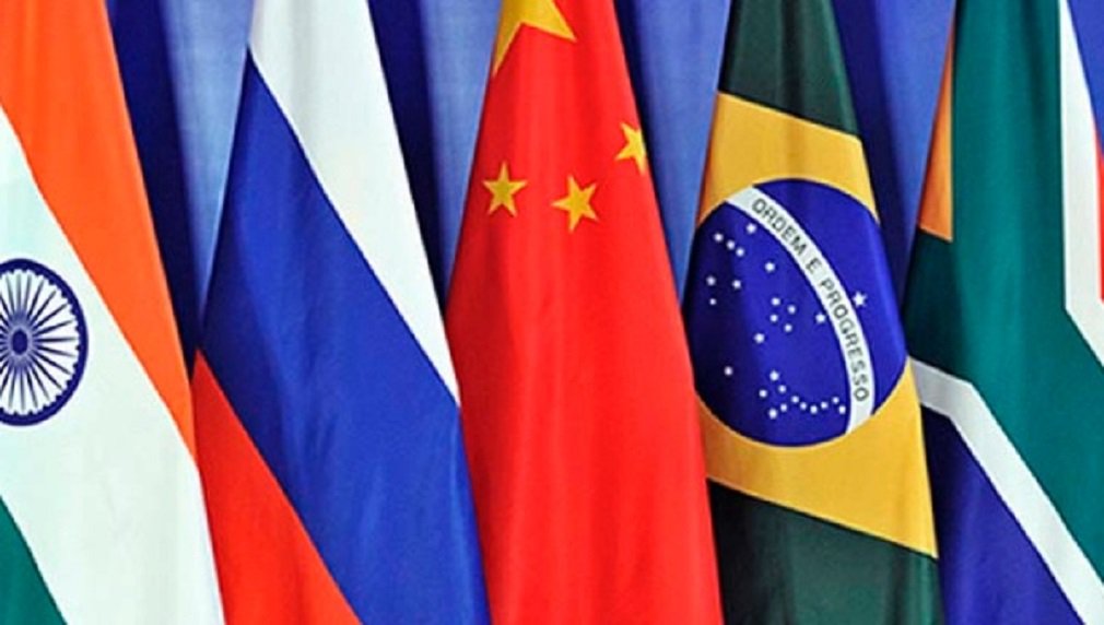 A declaração foi dada pelo vice-presidente do NBD, Zhu Xian; o grupo é composto pelo Brasil, Rússia, Índia, China e África do Sul; esta semana, a comissão de diretores do NBD anunciou a aprovação de empréstimos a dois novos projetos na China e na Índia; um projeto de energia eólica costeira, localizado na baía de Pinghai, da cidade de Putian, Província de Fujian, leste da China, receberá um empréstimo de US$ 280 milhões, de acordo com a agência de notícias Xinhua (Foto: José Barbacena) A declaração foi dada pelo vice-presidente do NBD, Zhu Xian; o grupo é composto pelo Brasil, Rússia, Índia, China e África do Sul; esta semana, a comissão de diretores do NBD anunciou a aprovação de empréstimos a dois novos projetos na China e na Índia; um projeto de energia eólica costeira, localizado na baía de Pinghai, da cidade de Putian, Província de Fujian, leste da China, receberá um empréstimo de US$ 280 milhões, de acordo com a agência de notícias Xinhua