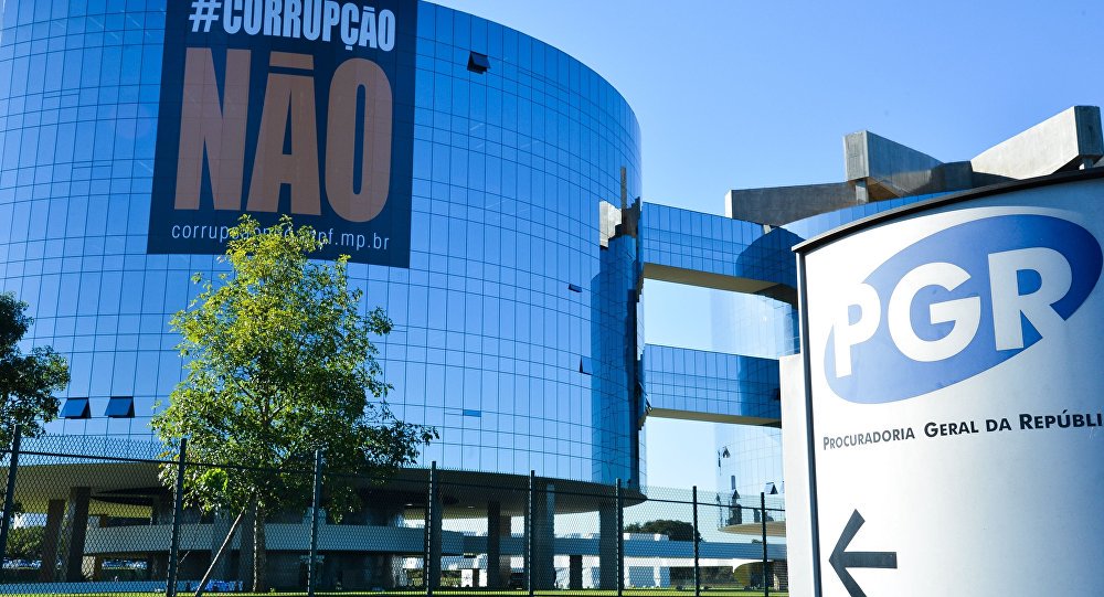 O pacote de “10 medidas contra a corrupção”, lançado pelo Ministério Público Federal (MPF) em 2015, foi apresentado pela Comissão da Câmara e acende a discussão sobre a eficácia das medidas; conheça os principais pontos em discussão (Foto: Leonardo Attuch) O pacote de “10 medidas contra a corrupção”, lançado pelo Ministério Público Federal (MPF) em 2015, foi apresentado pela Comissão da Câmara e acende a discussão sobre a eficácia das medidas; conheça os principais pontos em discussão