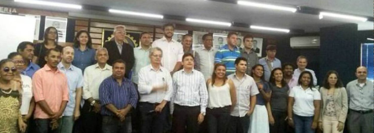 O Comitê de Bacia Hidrográfica do Rio Parnaíba se tornou realidade; foram concluídos todos os procedimentos necessários para assinatura do Acordo de Cooperação entre os estados do Maranhão, Piauí e Ceará, Agência Nacional de Águas e os CBHs dos rios afluentes; o Pacto e o plano de trabalho para os próximos cinco anos foram aprovados; a Bacia Hidrográfica Interestadual do Rio Parnaíba é considerada a segunda mais importante do Nordeste e se estende por uma área de 331.441 km², abrangendo os estados do Maranhão, Piauí e Ceará; no Maranhão, a Bacia Hidrográfica do Rio Parnaíba tem aproximadamente 19,5% de sua área, abrangendo 39 municípios, sendo 11 totalmente inseridos em sua área de influência (Foto: Leonardo Lucena) O Comitê de Bacia Hidrográfica do Rio Parnaíba se tornou realidade; foram concluídos todos os procedimentos necessários para assinatura do Acordo de Cooperação entre os estados do Maranhão, Piauí e Ceará, Agência Nacional de Águas e os CBHs dos rios afluentes; o Pacto e o plano de trabalho para os próximos cinco anos foram aprovados; a Bacia Hidrográfica Interestadual do Rio Parnaíba é considerada a segunda mais importante do Nordeste e se estende por uma área de 331.441 km², abrangendo os estados do Maranhão, Piauí e Ceará; no Maranhão, a Bacia Hidrográfica do Rio Parnaíba tem aproximadamente 19,5% de sua área, abrangendo 39 municípios, sendo 11 totalmente inseridos em sua área de influência