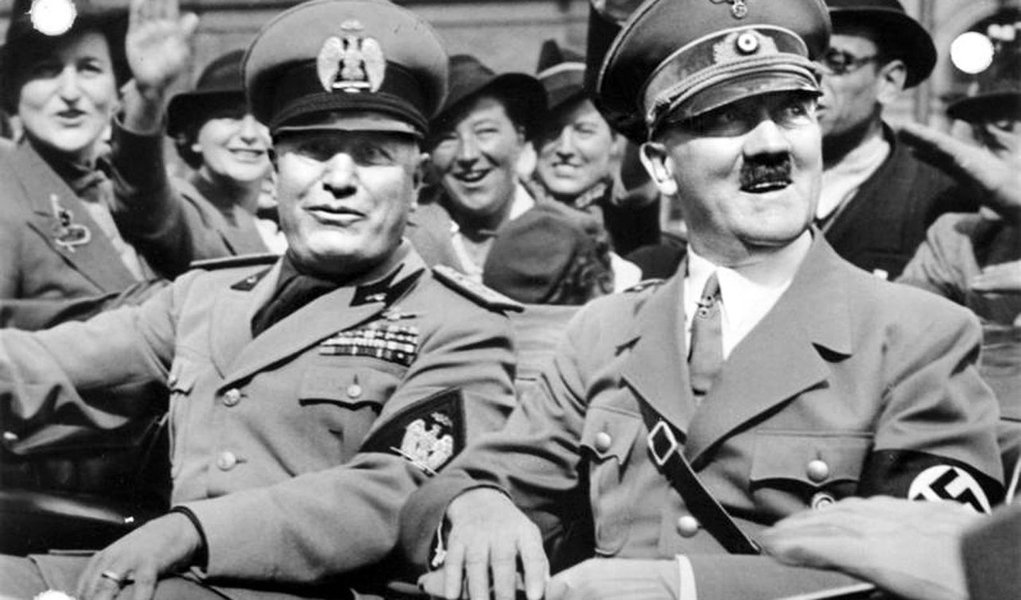Não houve sociedade fascista que tenha sobrevivido à manipulação, ao ódio e ao fanatismo de seus povos, ou ao ego, ambição, cegueira, loucura e profunda vaidade e distorção da realidade de "líderes" cujos sonhos de poder costumam transformar-se – infelizmente, depois de muito sangue derramado - no pó tóxico e envenenado que sobra das bombas, das granadas e das balas (Foto: Mauro Santayanna) Não houve sociedade fascista que tenha sobrevivido à manipulação, ao ódio e ao fanatismo de seus povos, ou ao ego, ambição, cegueira, loucura e profunda vaidade e distorção da realidade de "líderes" cujos sonhos de poder costumam transformar-se – infelizmente, depois de muito sangue derramado - no pó tóxico e envenenado que sobra das bombas, das granadas e das balas