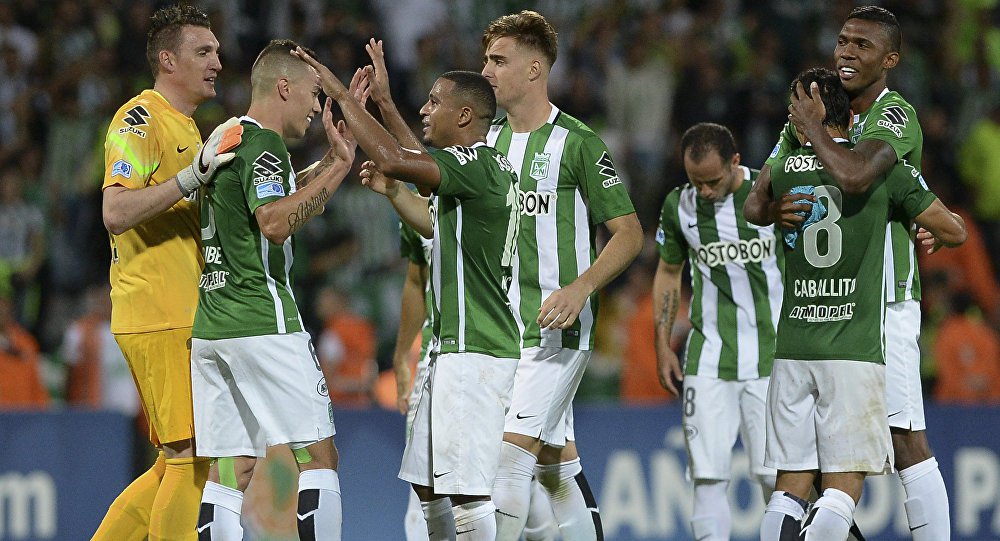 Organizadores da Copa Sul-Americana informaram que o Atlético Nacional, que seria o adversário da Chapecoense na final da competição, cuja primeira partida seria disputada nesta quarta-feira, 30, pediu que o time brasileiro seja declarado campeão do torneio; "A organização, que havia cancelado a realização da disputa pelo título sul-americano logo após a queda da aeronave do time brasileiro na Colômbia, disse que espera dar uma resposta sobre o pedido do Atlético até o final deste ano" (Foto: Aquiles Lins) Organizadores da Copa Sul-Americana informaram que o Atlético Nacional, que seria o adversário da Chapecoense na final da competição, cuja primeira partida seria disputada nesta quarta-feira, 30, pediu que o time brasileiro seja declarado campeão do torneio; "A organização, que havia cancelado a realização da disputa pelo título sul-americano logo após a queda da aeronave do time brasileiro na Colômbia, disse que espera dar uma resposta sobre o pedido do Atlético até o final deste ano"