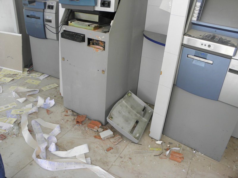 Os dados foram divulgados hoje pelo Sindicato dos Bancários do Ceará. Segundo os dados do sindicato, foram quinze ataques, sendo 14 deles no Interior. Desde o início do ano já foram contabilizados um total de 48 ataques (Foto: Fatima 247) Os dados foram divulgados hoje pelo Sindicato dos Bancários do Ceará. Segundo os dados do sindicato, foram quinze ataques, sendo 14 deles no Interior. Desde o início do ano já foram contabilizados um total de 48 ataques
