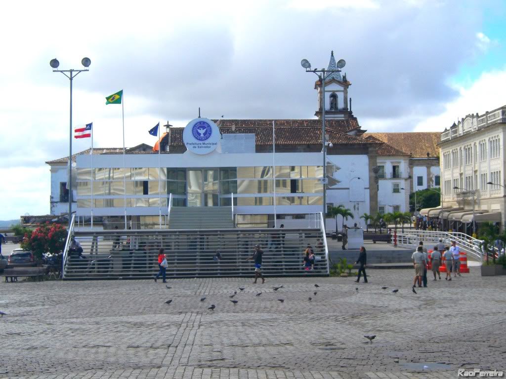 De acordo com as regulamentações estipuladas pelo Tribunal Superior Eleitoral, os candidatos à prefeitura de Salvador poderão gastar até R$ 14,6 milhões no primeiro turno das eleições deste ano, e R$ 4,4 milhões no segundo turno; para os candidatos a vereador, o teto de gastos na campanha é de R$ 396,7 mil para cada um; o teto mínimo estipulado para os prefeitos foi de R$ 108 mil; para os que almejam uma vaga no Legislativo, a imposição ficou em R$ 10,8 mil (Foto: Romulo Faro) De acordo com as regulamentações estipuladas pelo Tribunal Superior Eleitoral, os candidatos à prefeitura de Salvador poderão gastar até R$ 14,6 milhões no primeiro turno das eleições deste ano, e R$ 4,4 milhões no segundo turno; para os candidatos a vereador, o teto de gastos na campanha é de R$ 396,7 mil para cada um; o teto mínimo estipulado para os prefeitos foi de R$ 108 mil; para os que almejam uma vaga no Legislativo, a imposição ficou em R$ 10,8 mil