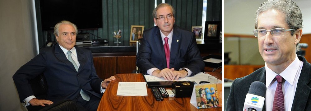 Em acordo que teria sido acertado em reunião com o presidente interino, Michel Temer, no último domingo (26), no Palácio do Jaburu, o deputado Eduardo Cunha (PMDB-RJ) avisou a aliados que renuncia ao cargo de presidente da Câmara se partidos como o PSDB e o DEM apoiarem um nome chancelado por ele para sua sucessão no comando da Casa; Temer se mobilizou pessoalmente para articular a demanda de Cunha e destacou alguns de seus principais ministros para a tarefa; ele tratou do assunto com o presidente do PSDB, Aécio Neves; na análise do Planalto, o deputado Rogério Rosso (PSD-DF) tem o melhor perfil para o cargo (Foto: Roberta Namour) Em acordo que teria sido acertado em reunião com o presidente interino, Michel Temer, no último domingo (26), no Palácio do Jaburu, o deputado Eduardo Cunha (PMDB-RJ) avisou a aliados que renuncia ao cargo de presidente da Câmara se partidos como o PSDB e o DEM apoiarem um nome chancelado por ele para sua sucessão no comando da Casa; Temer se mobilizou pessoalmente para articular a demanda de Cunha e destacou alguns de seus principais ministros para a tarefa; ele tratou do assunto com o presidente do PSDB, Aécio Neves; na análise do Planalto, o deputado Rogério Rosso (PSD-DF) tem o melhor perfil para o cargo