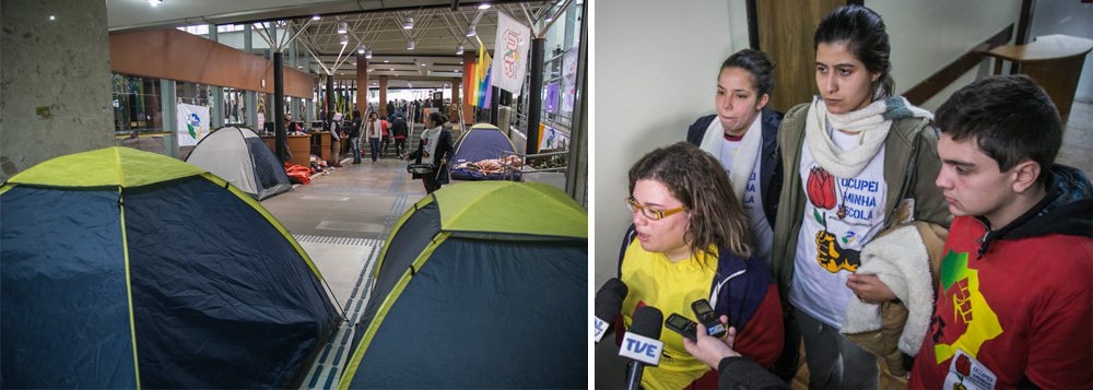 Após diversas rodadas de negociação entre estudantes que ocupam a Assembleia Legislativa, o governador José Ivo Sartori se recusou a atender a reivindicação dos jovens de agendar uma audiência com representantes do movimento enquanto a Casa não for desocupada; também se recusou a avaliar outra condição, o adiamento da discussão do Projeto de Lei 44/2016, que versa sobre a possibilidade do governo ceder a administração de escolas e outros serviços públicos para organizações sociais, o que os estudantes consideram como uma tentativa de privatizar o ensino público; a informação foi passada à imprensa pelo líder no governo na AL, deputado Gabriel Souza (PMDB) (Foto: Leonardo Lucena) Após diversas rodadas de negociação entre estudantes que ocupam a Assembleia Legislativa, o governador José Ivo Sartori se recusou a atender a reivindicação dos jovens de agendar uma audiência com representantes do movimento enquanto a Casa não for desocupada; também se recusou a avaliar outra condição, o adiamento da discussão do Projeto de Lei 44/2016, que versa sobre a possibilidade do governo ceder a administração de escolas e outros serviços públicos para organizações sociais, o que os estudantes consideram como uma tentativa de privatizar o ensino público; a informação foi passada à imprensa pelo líder no governo na AL, deputado Gabriel Souza (PMDB)