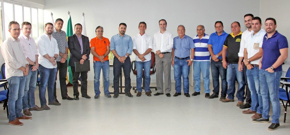 Terceiro pré-candidato à Prefeitura de Palmas a ser sabatinado por empresários na Acipa, Raul Filho (PR) criticou a carga tributária da Capital, considerou a implantação do estacionamento "distorcido" e avalia que a atual gestão está "patinando" na implantação do sistema de transporte rápido por ônibus; "Não quer assumir que errou", avalia (Foto: Aquiles Lins) Terceiro pré-candidato à Prefeitura de Palmas a ser sabatinado por empresários na Acipa, Raul Filho (PR) criticou a carga tributária da Capital, considerou a implantação do estacionamento "distorcido" e avalia que a atual gestão está "patinando" na implantação do sistema de transporte rápido por ônibus; "Não quer assumir que errou", avalia