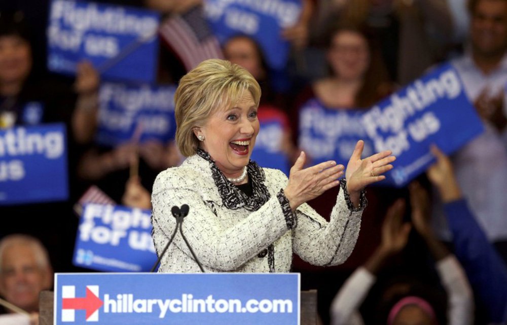 Democratic U.S. presidential candidate Hillary Clinton speaks about the results of the South Carolina primary to supporters at a primary night party in Columbia, South Carolina, February 27, 2016. REUTERS/Randall Hill (Foto: Leonardo Attuch) Democratic U.S. presidential candidate Hillary Clinton speaks about the results of the South Carolina primary to supporters at a primary night party in Columbia, South Carolina, February 27, 2016. REUTERS/Randall Hill