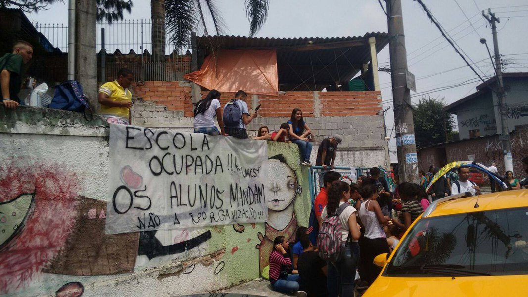 Data é marcada por avanço da PEC 241, da MP da reforma do ensino médio, do projeto de "Lei da mordaça" e pela portaria da redução de vagas na rede federal assinada nesta sexta-feira; reportagem de Cida Oliveira, da Rede Brasil Atual (Foto: Leonardo Attuch) Data é marcada por avanço da PEC 241, da MP da reforma do ensino médio, do projeto de "Lei da mordaça" e pela portaria da redução de vagas na rede federal assinada nesta sexta-feira; reportagem de Cida Oliveira, da Rede Brasil Atual