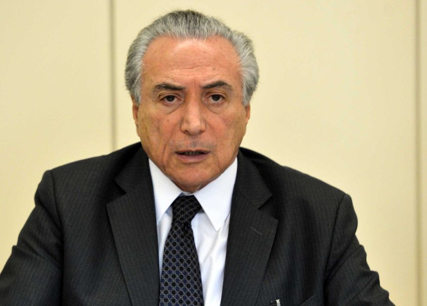 Às vésperas de viagem de Michel Temer ao Japão, representantes do governo e do setor privado discutiram cooperação, comércio e investimentos em visita ao país asiático. Temer deve aproveitar o embarque para a Índia no próximo dia 13 para o encontro do Brics (que reúne Brasil, Rússia, Índia, China e África do Sul) e visitar os japoneses entre os dias 18 e 20; na programação preliminar de Temer estão reuniões com o imperador, o primeiro-ministro, empresários e investidores (Foto: Romulo Faro) Às vésperas de viagem de Michel Temer ao Japão, representantes do governo e do setor privado discutiram cooperação, comércio e investimentos em visita ao país asiático. Temer deve aproveitar o embarque para a Índia no próximo dia 13 para o encontro do Brics (que reúne Brasil, Rússia, Índia, China e África do Sul) e visitar os japoneses entre os dias 18 e 20; na programação preliminar de Temer estão reuniões com o imperador, o primeiro-ministro, empresários e investidores