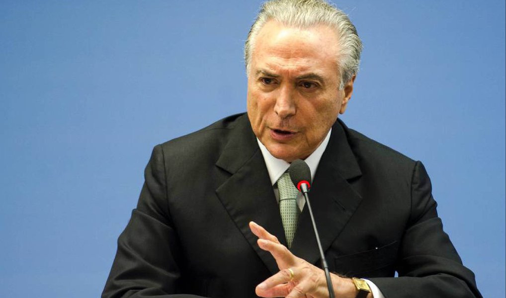 Presidente interino tem evitado fazer viagens às regiões Norte e Nordeste, considerados redutos do PT, para evitar desgastes à popularidade; a estratégia se torna mais forte com a divulgação da pesquisa CNI/Ibope nesta sexta-feira; o levantamento aponta que o Nordeste é a região com maior índice de rejeição: 44% da população consideram o governo Temer ruim ou péssimo (Foto: Paulo Emílio) Presidente interino tem evitado fazer viagens às regiões Norte e Nordeste, considerados redutos do PT, para evitar desgastes à popularidade; a estratégia se torna mais forte com a divulgação da pesquisa CNI/Ibope nesta sexta-feira; o levantamento aponta que o Nordeste é a região com maior índice de rejeição: 44% da população consideram o governo Temer ruim ou péssimo
