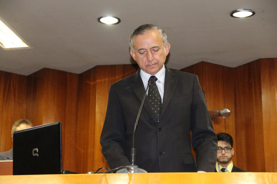 Pressão popular e da imprensa fizeram presidente Anselmo Pereira arquivar projeto de lei que aumenta de 35 para 37 o número de vereadores na Câmara de Goiânia; na semana passada, em primeira votação, matéria foi aprovada com 25 votos a favor e seis contra; as duas novas vagas no Legislativo municipal aumentariam os gastos da Câmara em R$ 2 milhões ao ano (Foto: José Barbacena) Pressão popular e da imprensa fizeram presidente Anselmo Pereira arquivar projeto de lei que aumenta de 35 para 37 o número de vereadores na Câmara de Goiânia; na semana passada, em primeira votação, matéria foi aprovada com 25 votos a favor e seis contra; as duas novas vagas no Legislativo municipal aumentariam os gastos da Câmara em R$ 2 milhões ao ano