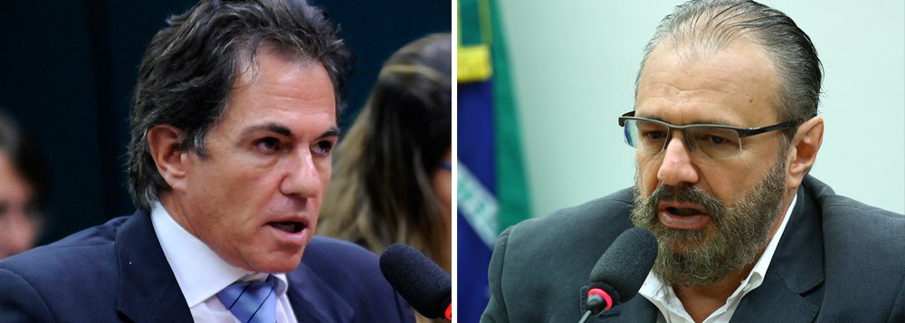 O executivo da empresa Toyo Setal Augusto Mendonça Neto e o ex-gerente de Serviços da Petrobras Pedro Barusco, delatores da Operação Lava Jato, devem ser ouvidos pela Justiça Federal, nesta segunda-feira (20), como testemunhas de acusação de uma ação penal da Lava Jato oriunda da 26ª fase, batizada de Xepa; a audiência está marcada para começar às 14h, em Curitiba; a 26ª fase foi deflagrada após indícios de que a Odebrecht tinha um departamento responsável por fazer pagamentos de vantagens indevidas a servidores públicos em razão de contratos firmados pela empresa (Foto: Leonardo Lucena) O executivo da empresa Toyo Setal Augusto Mendonça Neto e o ex-gerente de Serviços da Petrobras Pedro Barusco, delatores da Operação Lava Jato, devem ser ouvidos pela Justiça Federal, nesta segunda-feira (20), como testemunhas de acusação de uma ação penal da Lava Jato oriunda da 26ª fase, batizada de Xepa; a audiência está marcada para começar às 14h, em Curitiba; a 26ª fase foi deflagrada após indícios de que a Odebrecht tinha um departamento responsável por fazer pagamentos de vantagens indevidas a servidores públicos em razão de contratos firmados pela empresa