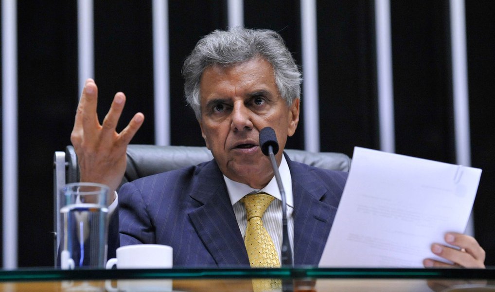 Primeiro-secretário da Casa, o deputado Beto Mansur (PRB-SP) quer substituir o aliado Eduardo Cunha até fevereiro de 2017; ele é o quinto a apresentar candidatura, depois de Marcelo Castro (PMDB-PI), Carlos Manato, Carlos Henrique Gaguim e Fausto Pinato (Foto: Gisele Federicce) Primeiro-secretário da Casa, o deputado Beto Mansur (PRB-SP) quer substituir o aliado Eduardo Cunha até fevereiro de 2017; ele é o quinto a apresentar candidatura, depois de Marcelo Castro (PMDB-PI), Carlos Manato, Carlos Henrique Gaguim e Fausto Pinato